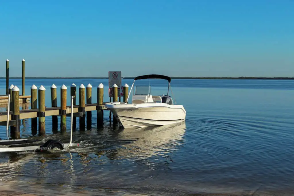 Getting a Boat on a trailer in the dock